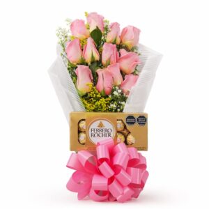 RAMILLETE DE ROSAS Y CHOCOLATES